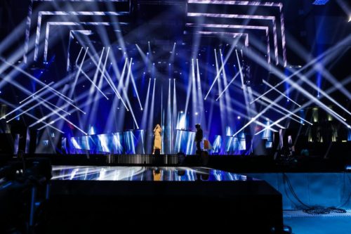 Seriously, they love their spotlights | © eurovision.tv / Thomas Hanses